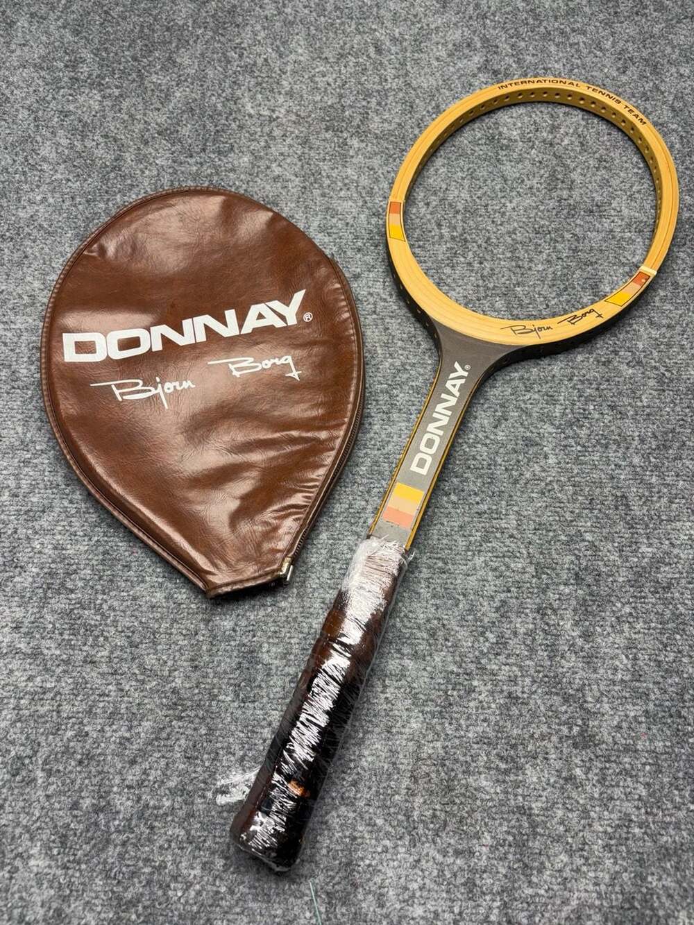 Vintage Donnay Bjorn Borg International Tennis Team Wooden Tennis Racket w Cover
